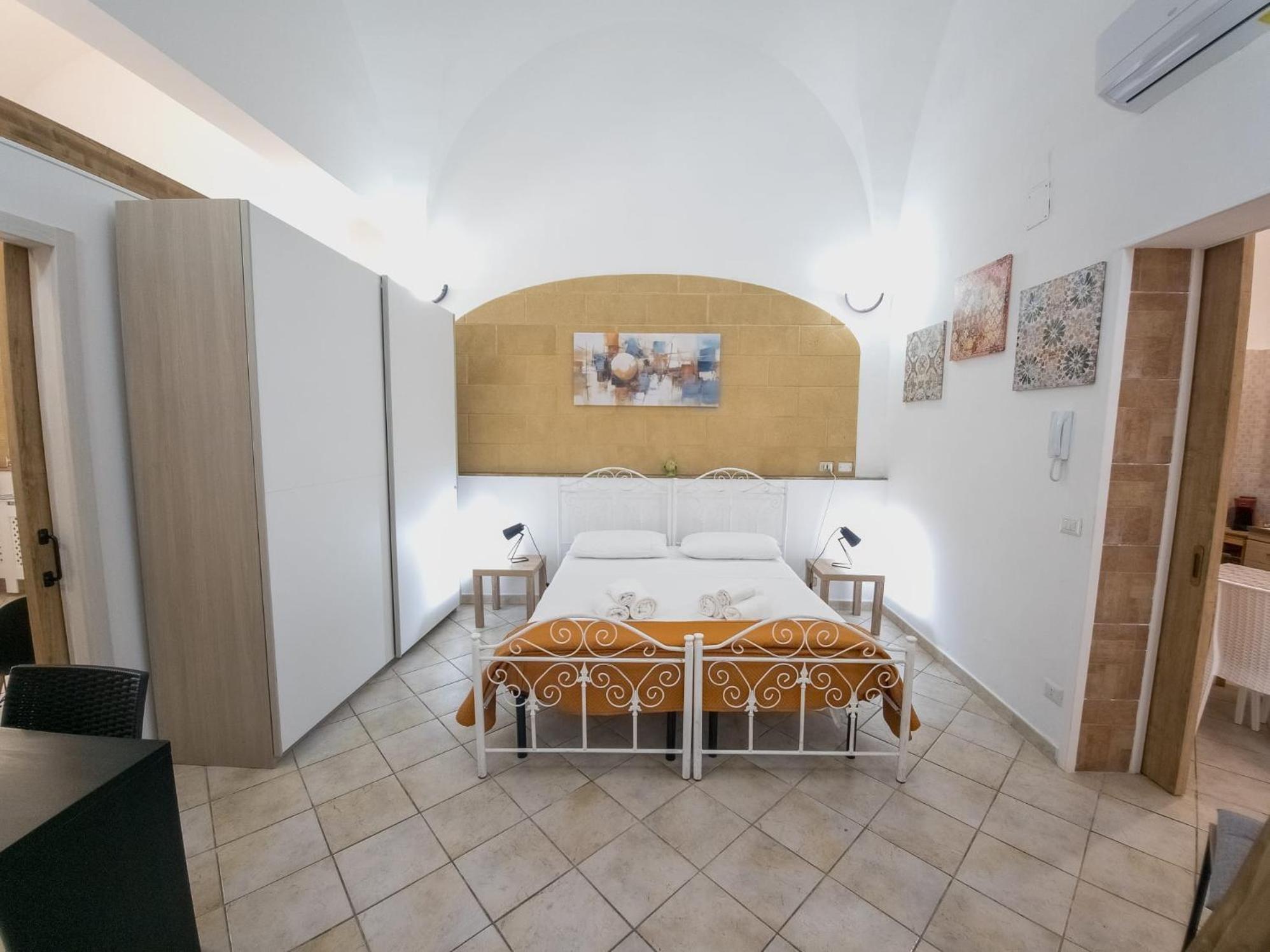 La Dimora Del Pumo Apartment Lecce Ngoại thất bức ảnh